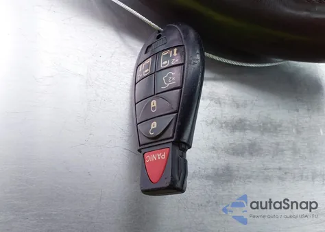 2014 Chrysler Town & Country Touring из США, поврежденный, VIN 2C4RC1BG8ER124724